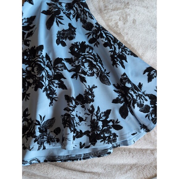 Blue Windsor dress size xs floral - Picture 3 of 6